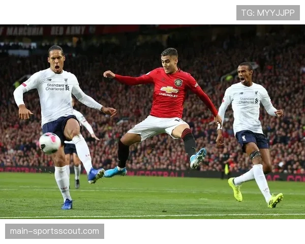 沃特-费尔南德斯任意球直接得分，维拉2-1反超比分